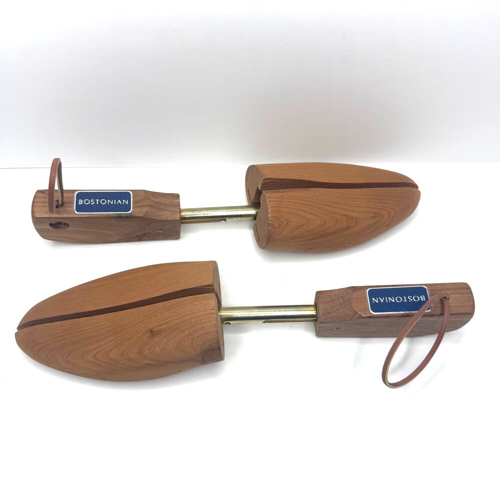 Bostonian Large Cedar Split Toe Shoe Trees
